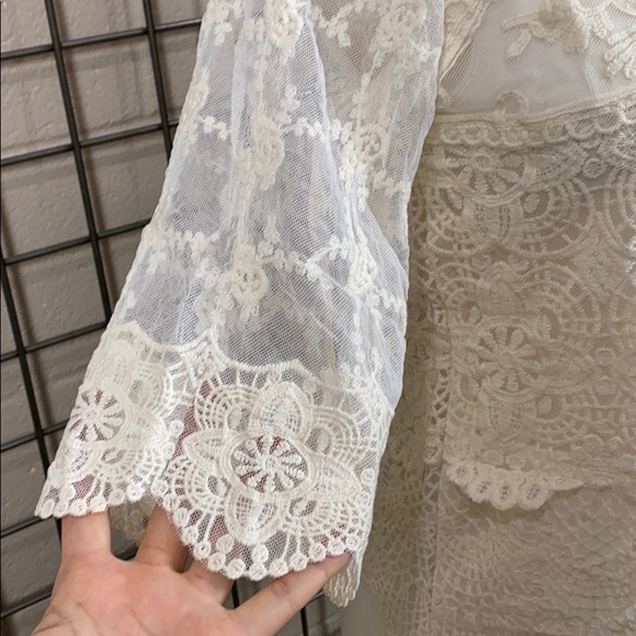 SUNDANCE: Lace Quarter Sleeve Top - Picture 5 of 9